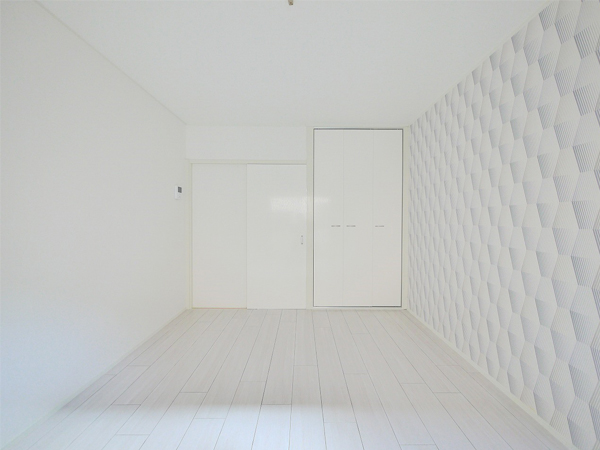 個性派シンプルモダンで学生に選ばれるお部屋 #02